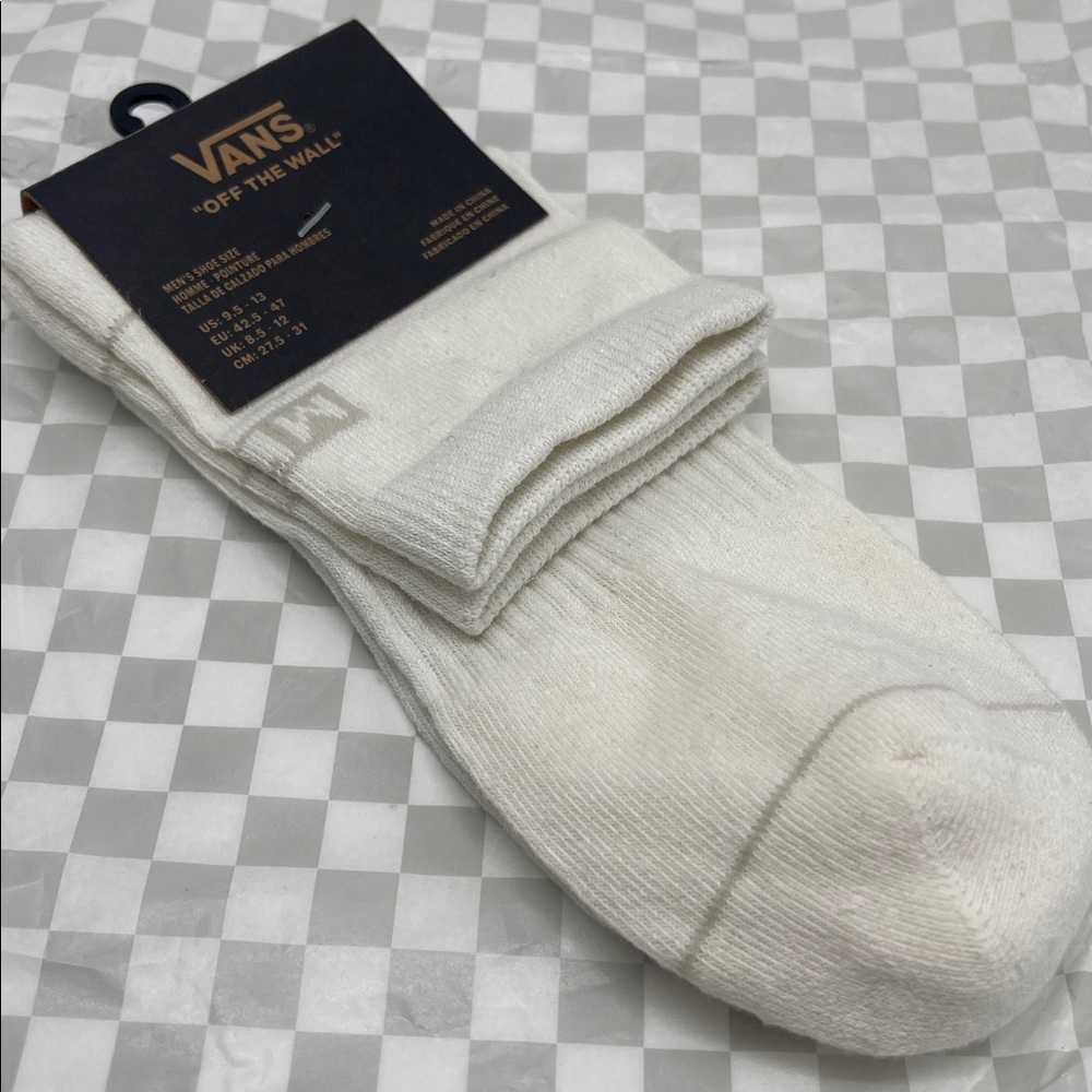 VANS. HALF CREW
HAUTEUR CHENLE CALCETIN DE MEDIA CAÑA
"OFF THE WALL"
1 pair